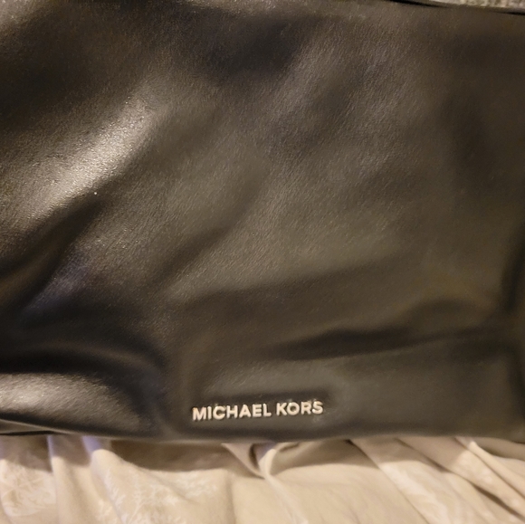 Michael Kors Handbag - Picture 6 of 15